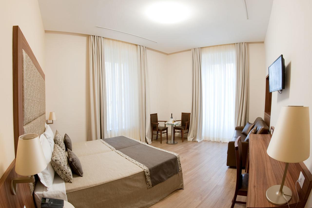 Navona Luxury Guesthouse Рим Экстерьер фото